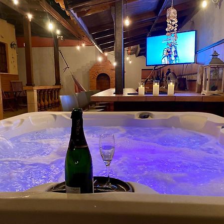 3-Bedroom Villa With A Jacuzzi Ноорд Екстер'єр фото