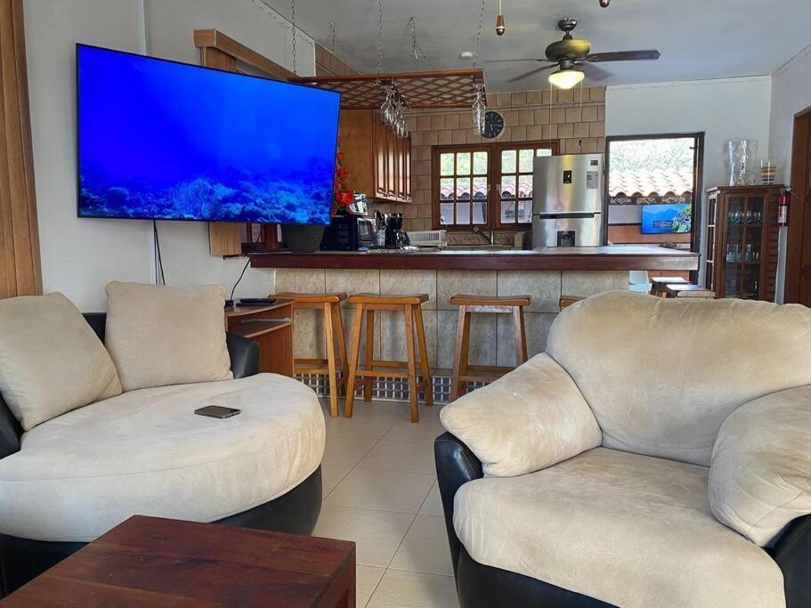 3-Bedroom Villa With A Jacuzzi Ноорд Екстер'єр фото