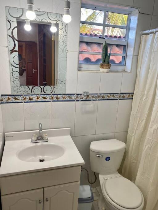3-Bedroom Villa With A Jacuzzi Ноорд Екстер'єр фото