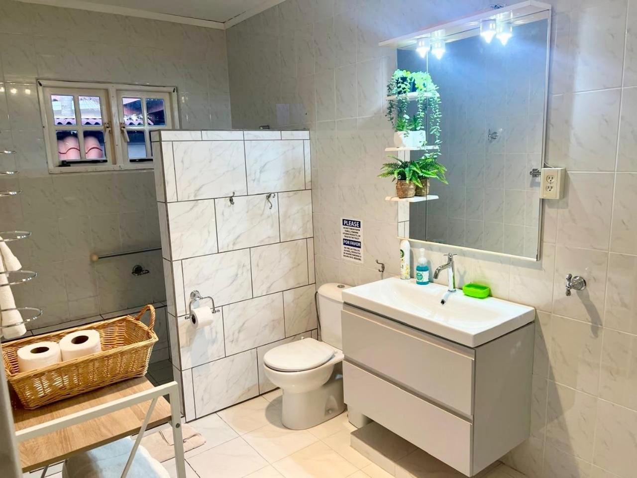 3-Bedroom Villa With A Jacuzzi Ноорд Екстер'єр фото
